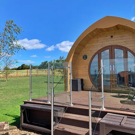 Finest Retreats - Deep Dale *