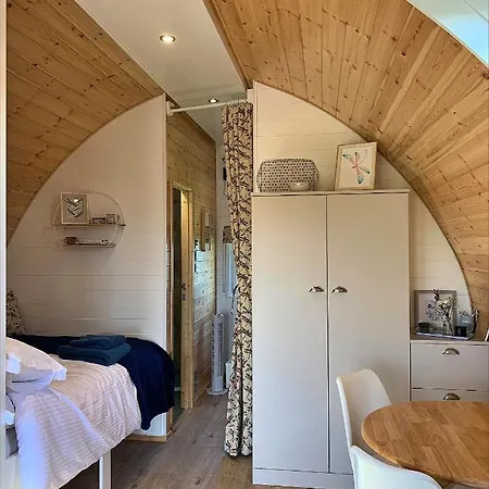 Finest Retreats - Deep Dale Chalé *